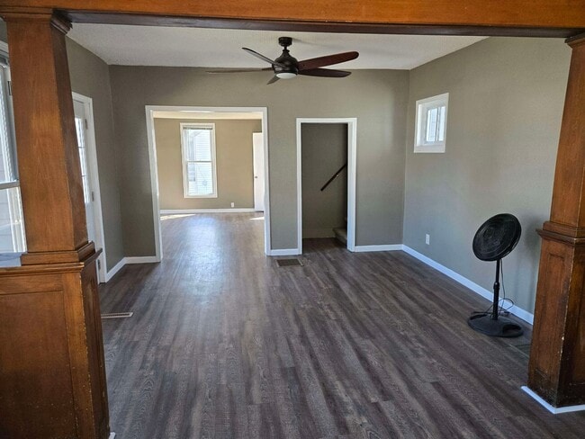 1211 Garfield Ave in Altoona, WI - Building Photo - Building Photo