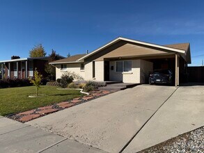 8060 830 E in Sandy, UT - Building Photo - Building Photo