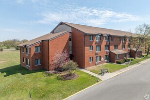 2100 Greentree in Jeffersonville, IN - Building Photo