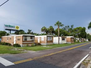 GULFSIDE MHP in New Port Richey, FL - Building Photo - Building Photo