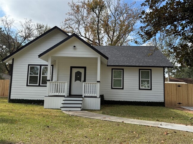 property at 1010 Long St