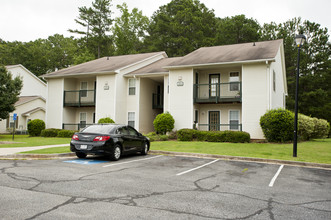 Arnold Pointe Apartments in Monroe, GA - Foto de edificio - Building Photo