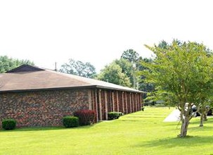 Glendale Apartments in Foley, AL - Building Photo - Building Photo