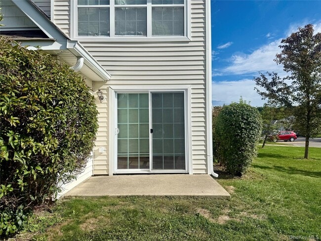 181 Ruth Ct in Middletown, NY - Building Photo - Building Photo