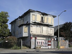 3277 Martin Luther King Jr Way in Oakland, CA - Building Photo