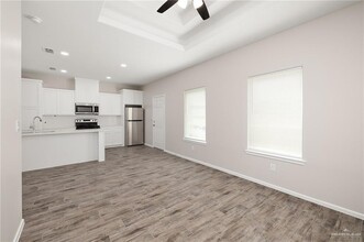 1229 Country Club Dr-Unit -1 in Alamo, TX - Building Photo - Building Photo