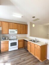 330 Commons Dr in Holly Springs, NC - Building Photo - Building Photo