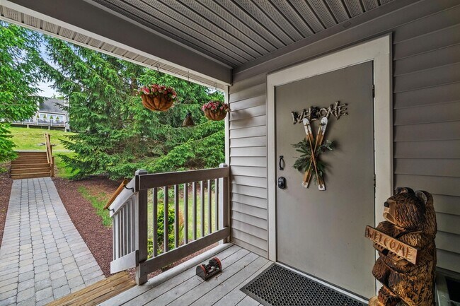 358 Juniper Ct in Tannersville, PA - Building Photo - Building Photo