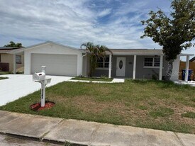 3143 Pinon Dr in Holiday, FL - Building Photo