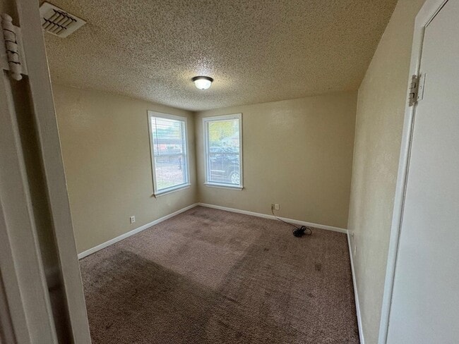 435 Larry Dr in Longview, TX - Building Photo - Building Photo