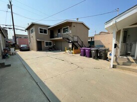 449 Redondo Ave in Long Beach, CA - Building Photo