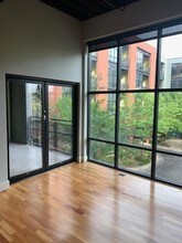 350 E Short St-Unit -226 in Lexington, KY - Foto de edificio - Building Photo