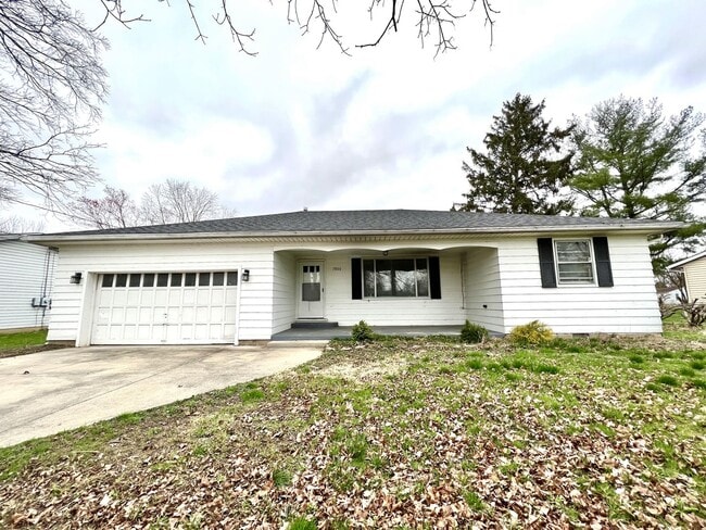 property at 7800 Lyn Dr