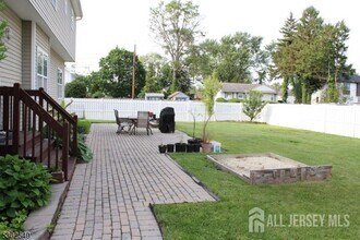 21 Van Syckle Blvd in South Bound Brook, NJ - Building Photo - Building Photo