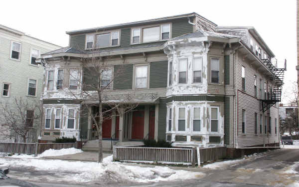 138-140 Huron Ave