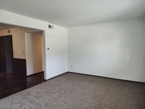 526 Boxwood Dr in Cape Girardeau, MO - Building Photo - Building Photo