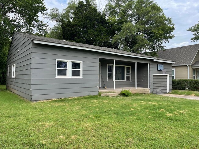 property at 410 SW 4th St