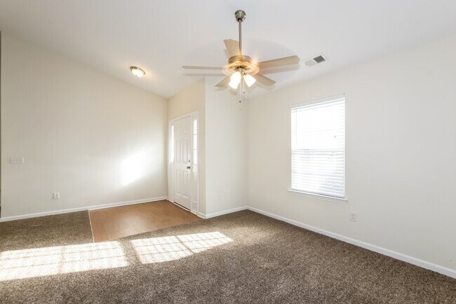 4102 Hunters Trail Dr in Indian Trail, NC - Building Photo - Building Photo