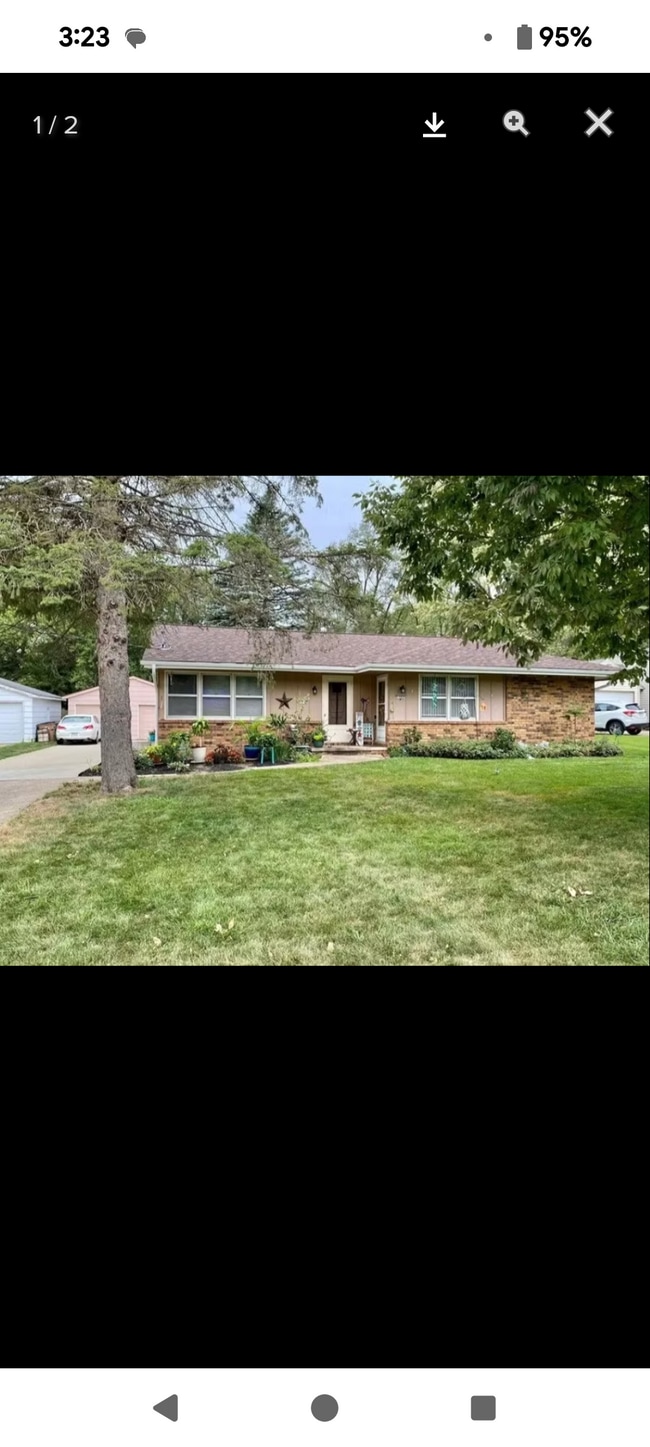 1592 NW 80th St in Clive, IA - Building Photo - Building Photo