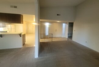 8976 Autumnwood Dr in Sacramento, CA - Building Photo - Building Photo