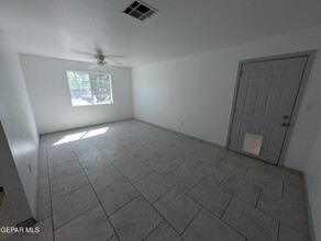 120 Encino Drive in Sunland Park, NM - Building Photo - Building Photo