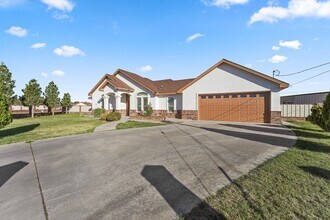 1400 N Redondo Ave in Odessa, TX - Building Photo - Building Photo