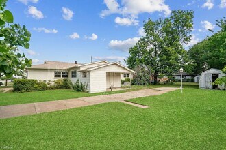 4025 Field St in Haltom City, TX - Building Photo - Building Photo