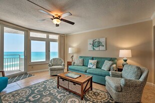 3831 S Atlantic Ave in Daytona Beach Shores, FL - Building Photo