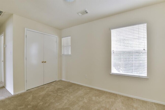 5719 Clerkenwell Dr in Houston, TX - Building Photo - Building Photo