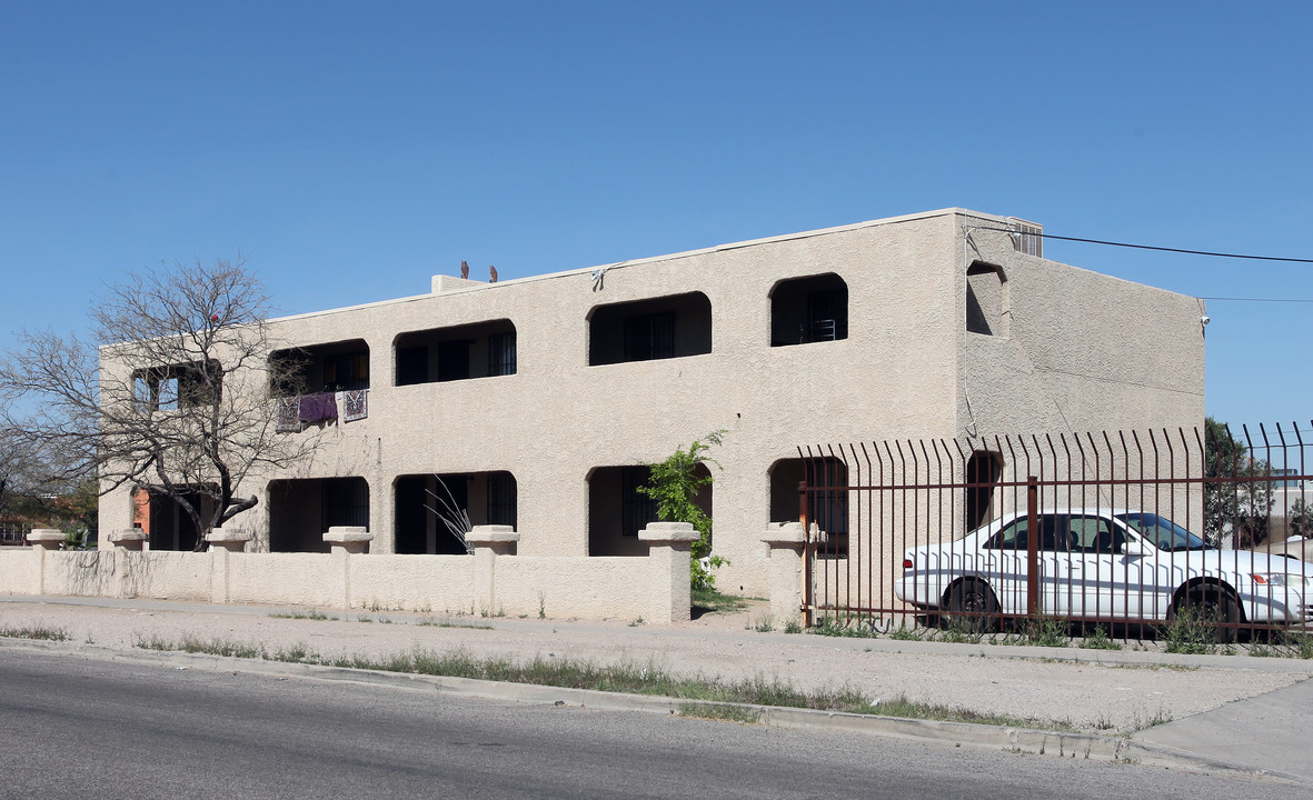 949 S 4th Ave in Tucson, AZ - Foto de edificio