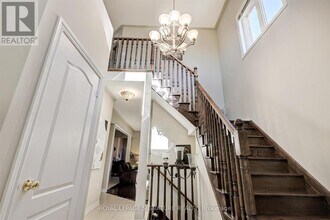 38 Orville Hand Ct in Bradford West Gwillimbury, ON - Building Photo - Building Photo