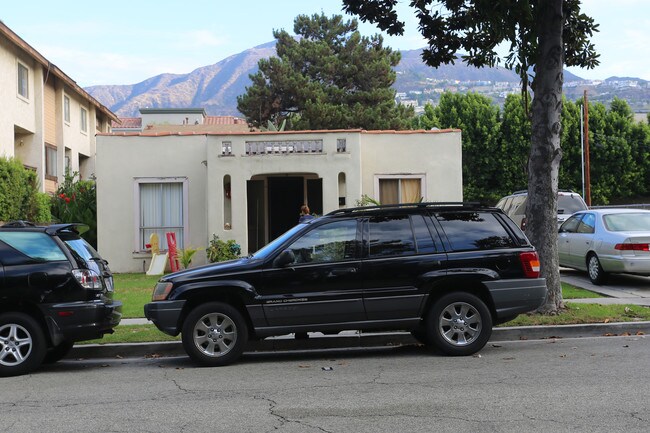 231 W Dryden St in Glendale, CA - Building Photo - Building Photo