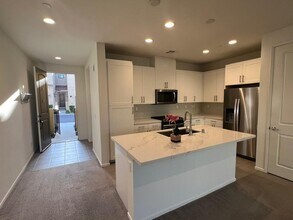 1170 Via Sandia in Oceanside, CA - Building Photo - Building Photo