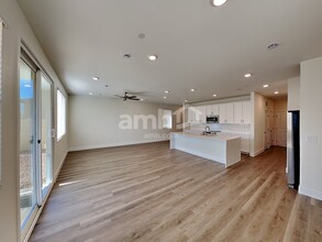 139 Nico Azalea Ln in Henderson, NV - Building Photo - Building Photo