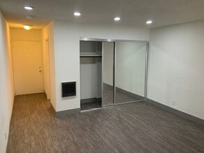 3735 S Canfield Ave in Los Angeles, CA - Building Photo - Building Photo