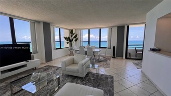 3505 S Ocean Dr, Unit 912 in Hollywood, FL - Building Photo - Building Photo