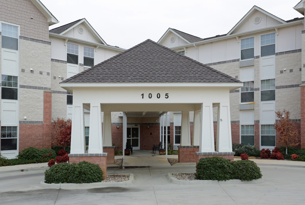 Magnolia Heights Retirement Community in Mansfield, TX - Building Photo