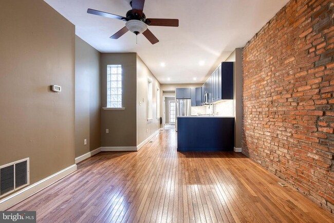 1025 S Hanover St in Baltimore, MD - Building Photo - Building Photo