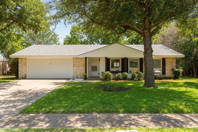 3734 Crown Shore Dr in Dallas, TX - Building Photo