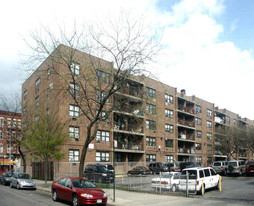 2103-2117 Honeywell Ave Apartamentos