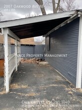 2007 Oakwood Ave NE in Grand Rapids, MI - Building Photo - Building Photo