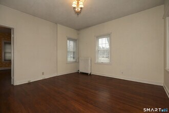 458 Palisado Ave in Windsor, CT - Building Photo - Building Photo