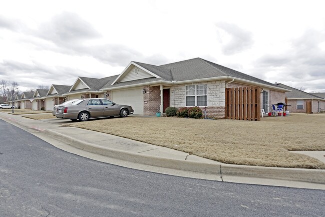 Boardwalk Condominium Apartments in Rogers, AR - Building Photo - Building Photo