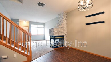 11231 204th St W in Lakeville, MN - Building Photo - Building Photo