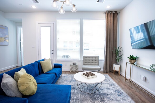 property at 2713 EaDo Edge Ct