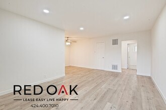 970 Menlo Ave in Los Angeles, CA - Building Photo - Building Photo