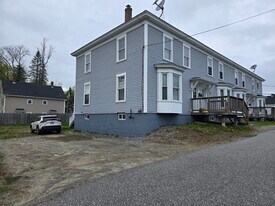 12 Booker St, Unit Apt C in Lisbon, ME - Building Photo