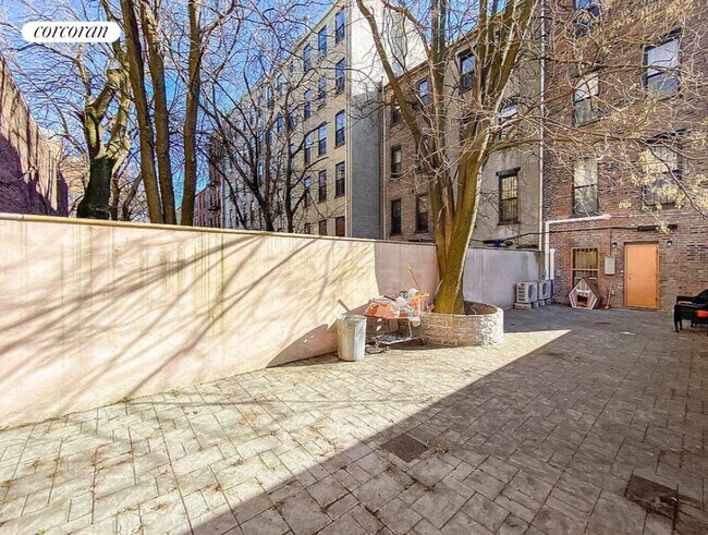 245 W 134th St in New York, NY - Building Photo - Building Photo