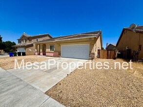 15219 Hallmark Ln in Victorville, CA - Building Photo - Building Photo