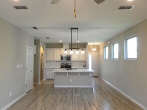 1336 E Candor Dr in Edinburg, TX - Building Photo - Building Photo